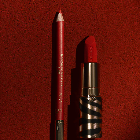 SISLEY LE PHYTO ROUGE VELVET Matt-Samt-Lippenstift mit SISLEY LE PHYTO ROUGE VELVET Matt-Samt-Lippenstift mit